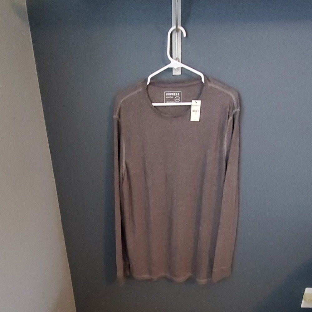 Express NWT heathered gray long sleeve shirt